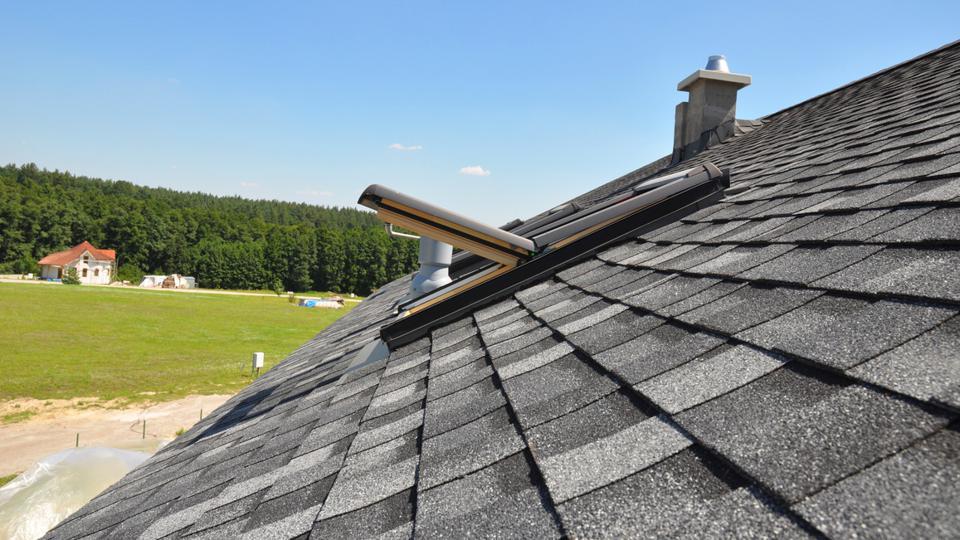 METAL SHAKE ROOFING WILL GIVE YOUR HOME A NEW LOOK